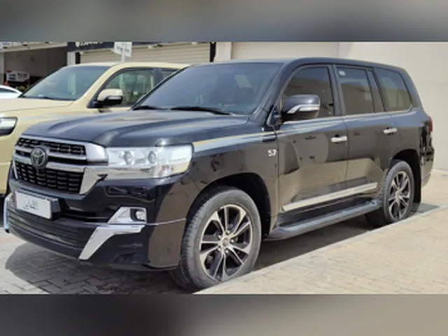 صورة 2021 تويوتا لاند كروزر VXR