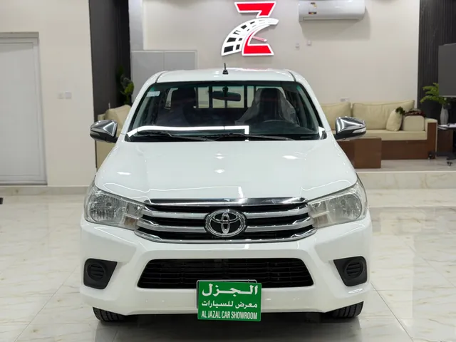 صورة 2019 تويوتا هايلكس SR5