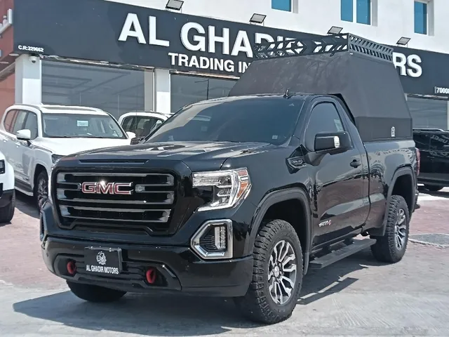 صورة 2022 جي إم سي سييرا 1500 AT4X