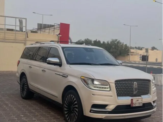 Photo of 2018 Lincoln Navigator Presidential