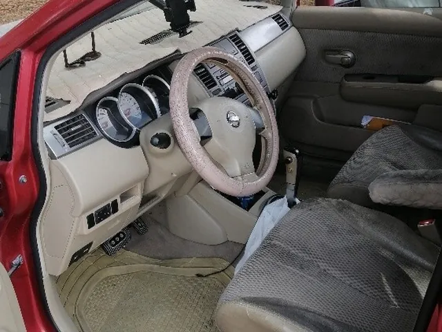 Photo of 2009 Nissan Tiida