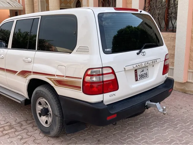 Photo of 2005 Toyota Land Cruiser GX