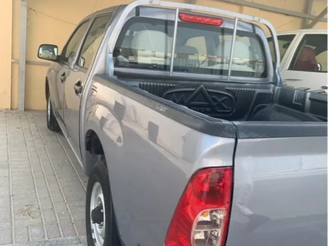 صورة 2007 إيسوزو D-Max