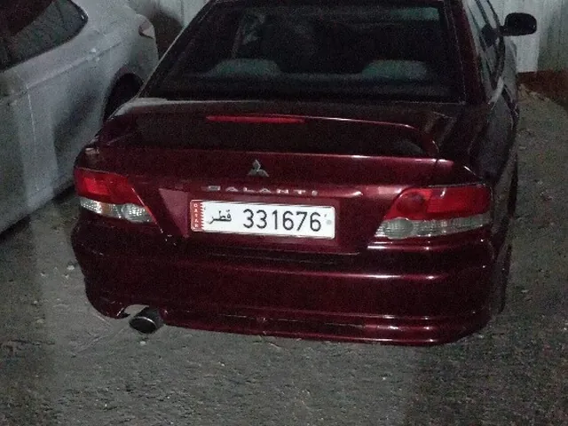 صورة 2006 ميتسوبيشي جالانت