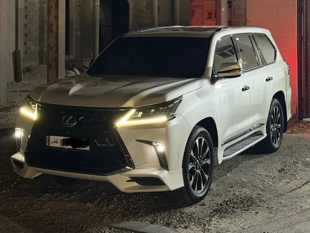 Photo of 2016 Lexus LX 570 S