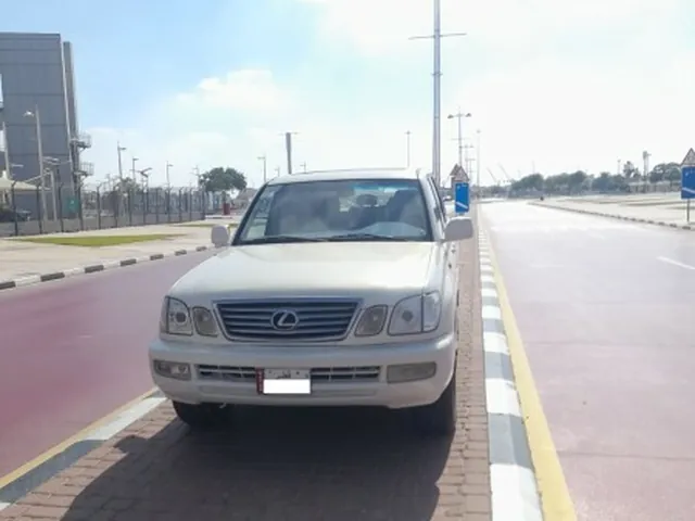 صورة 2000 لكزس LX 470