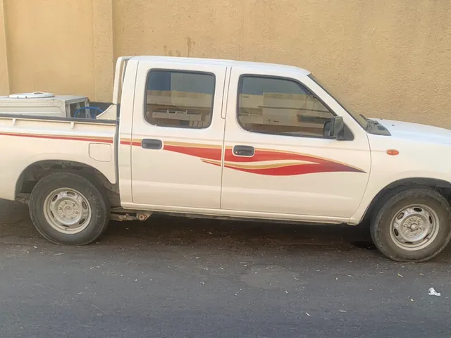 Photo of 2010 Nissan Pickup