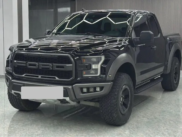 Photo of 2020 Ford F-150 Raptor