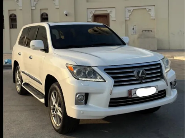 صورة 2013 لكزس LX 570