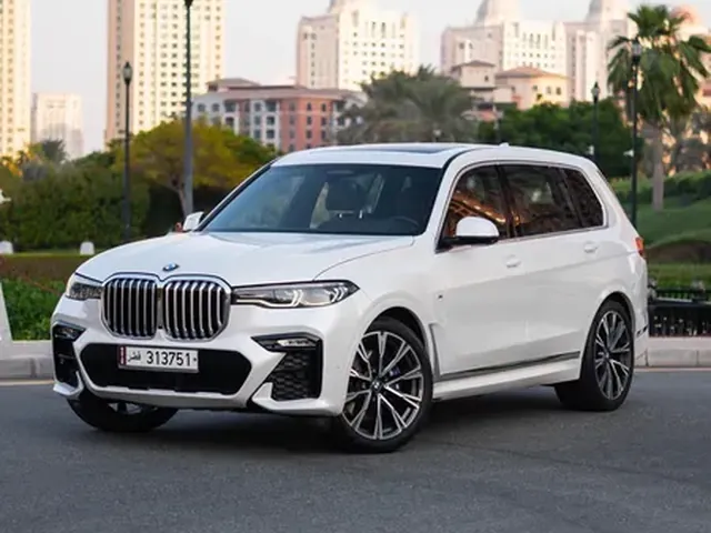 Photo of 2019 BMW X7 M50i