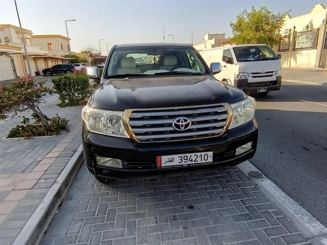 صورة 2008 تويوتا لاند كروزر VXR