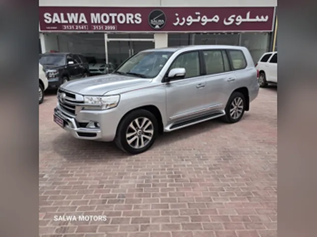 صورة 2019 تويوتا لاند كروزر GXR