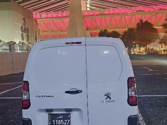 Photo of 2024 Peugeot Partner