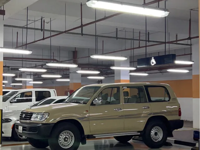 Photo of 2002 Toyota Land Cruiser GX