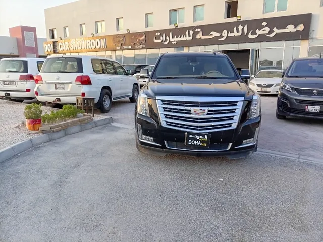 Photo of 2018 Cadillac Escalade Platinum