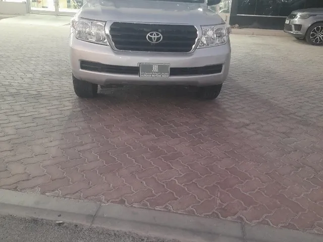 Photo of 2011 Toyota Land Cruiser