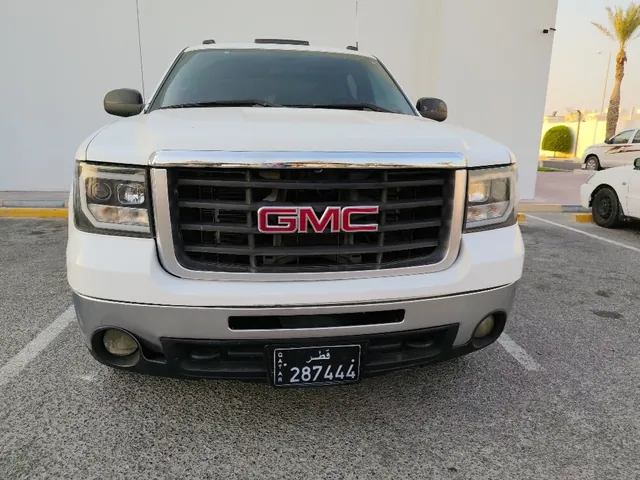 Photo of 2009 GMC Sierra 2500 HD