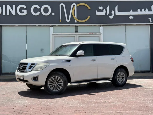 صورة 2014 نيسان باترول SE