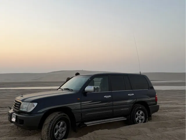 Photo of 2001 Toyota Land Cruiser GXR