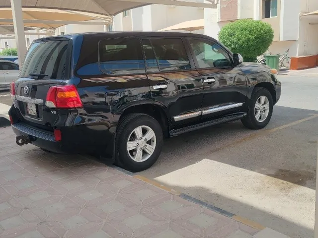 صورة 2014 تويوتا لاند كروزر GX