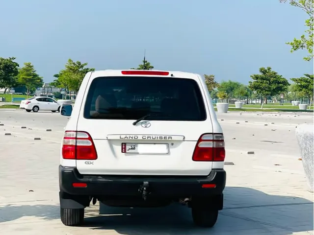 Photo of 2003 Toyota Land Cruiser GX