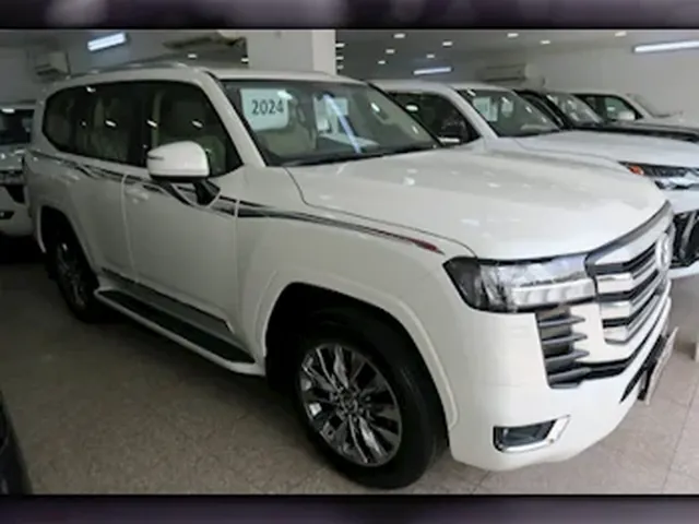 Photo of 2024 Toyota Land Cruiser GXR