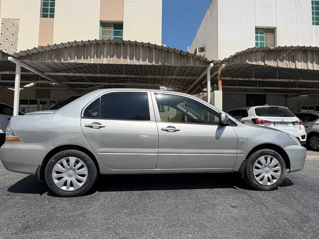 صورة 2014 ميتسوبيشي لانسر GLS