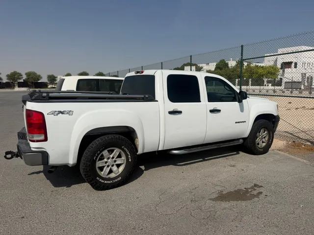 Photo of 2011 GMC Sierra 1500