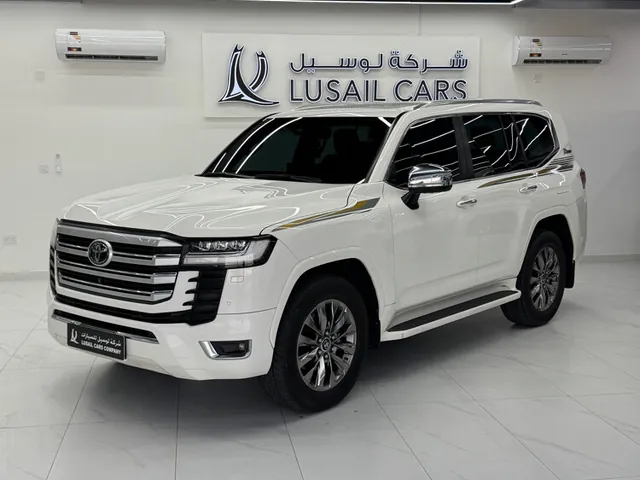 صورة 2022 تويوتا لاند كروزر VXR