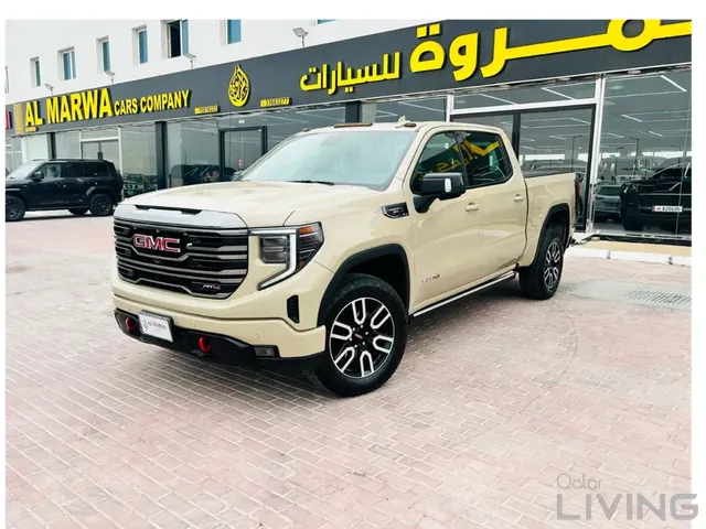 صورة 2023 جي إم سي سييرا 1500 AT4