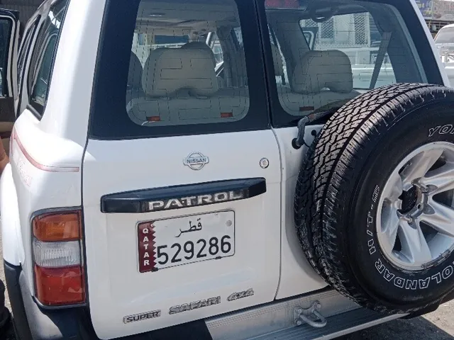 صورة 1998 نيسان باترول VVIP إيديشن