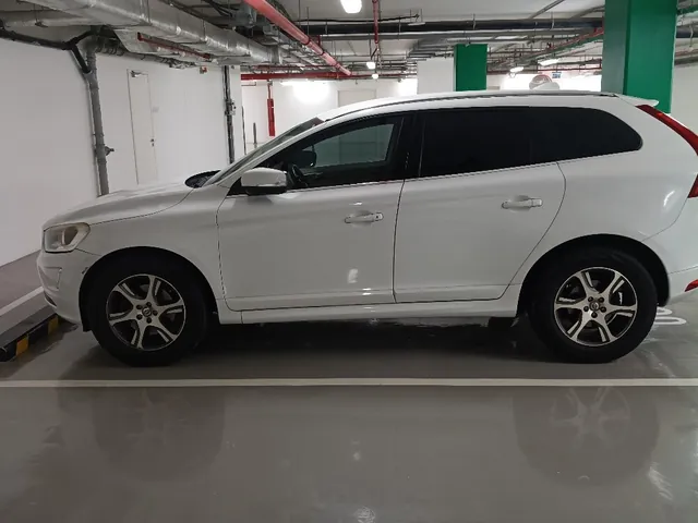 صورة 2014 فولفو XC60
