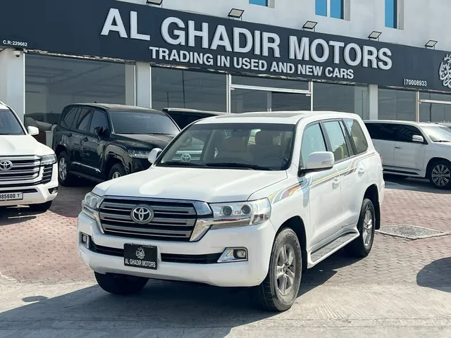 Photo of 2016 Toyota Land Cruiser GXR