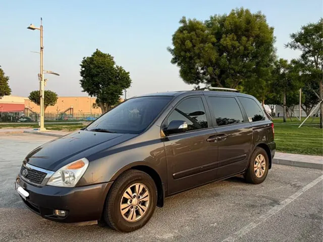 Photo of 2013 Kia Carnival