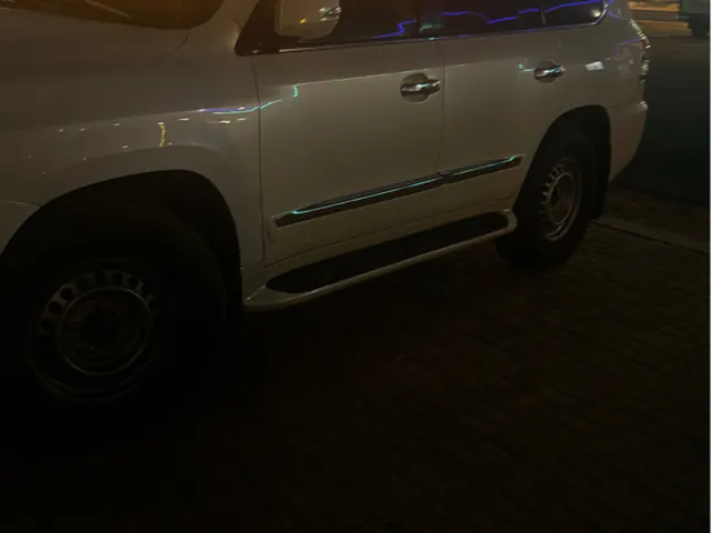 Photo of 2012 Lexus LX 570