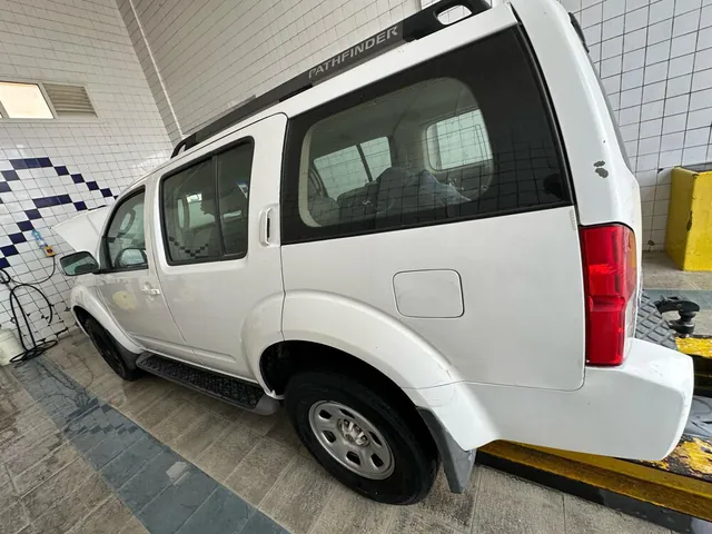 Photo of 2007 Nissan Pathfinder LE