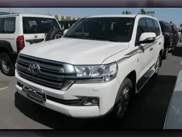 صورة 2018 تويوتا لاند كروزر VXR