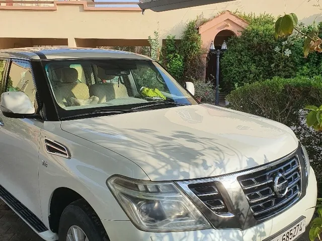 صورة 2015 نيسان باترول SE