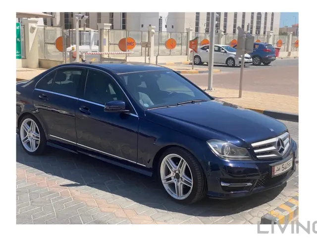 Photo of 2013 Mercedes-Benz C 200 AMG Line