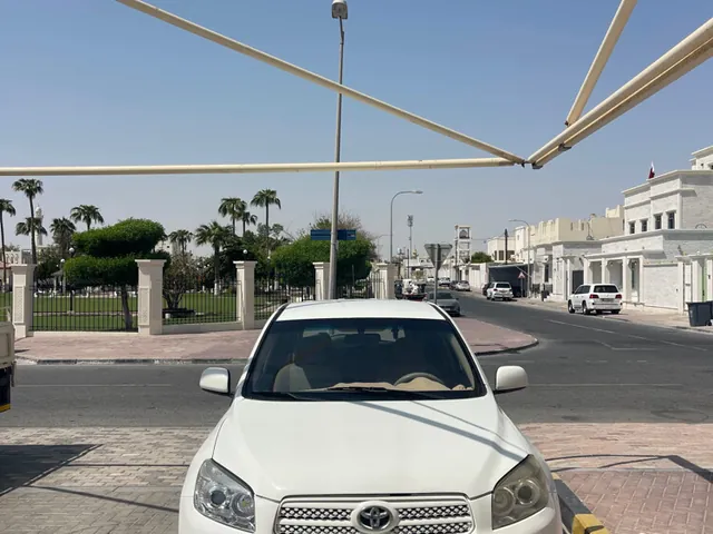 صورة 2008 تويوتا RAV4