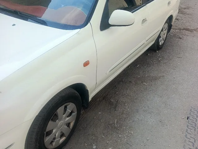 صورة 2003 نيسان صني