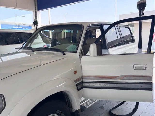 Photo of 1997 Toyota Land Cruiser VXR Limited