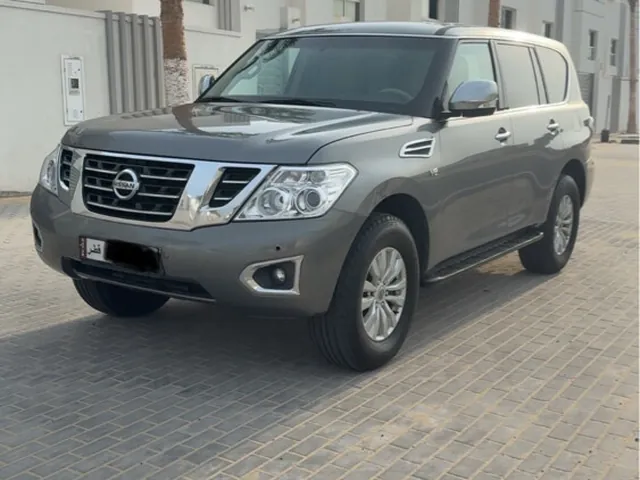 صورة 2015 نيسان باترول SE
