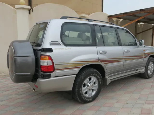 Photo of 2006 Toyota Land Cruiser GXR