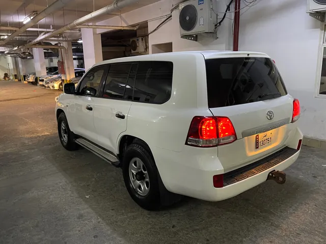 Photo of 2011 Toyota Land Cruiser G