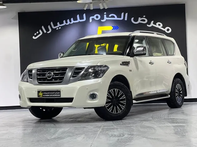 صورة 2015 نيسان باترول بلاتينيوم