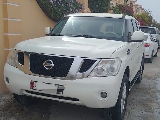 Photo of 2013 Nissan Patrol LE