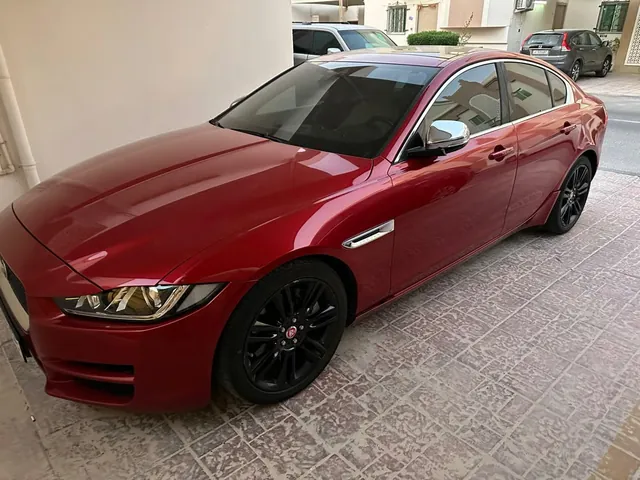 صورة 2016 جاكوار XE برستيج