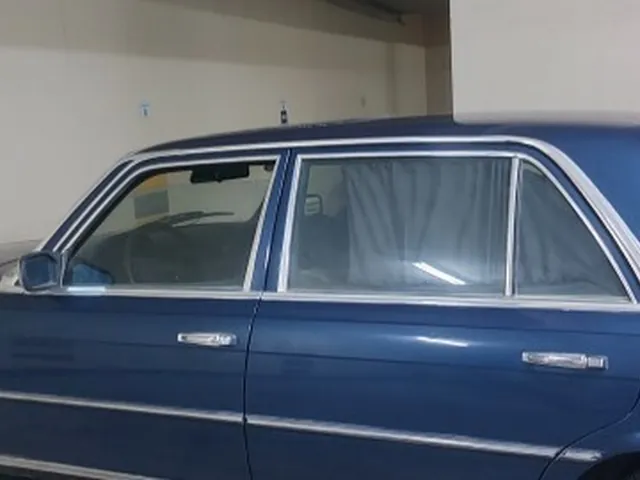 صورة 1978 مرسيدس-بنز SLC 450