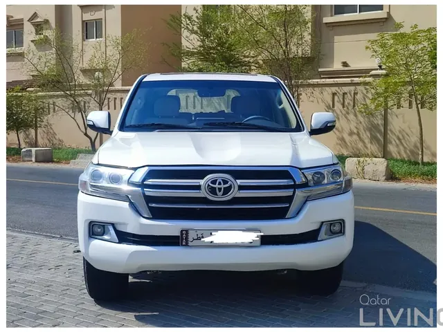 صورة 2018 تويوتا لاند كروزر GXR